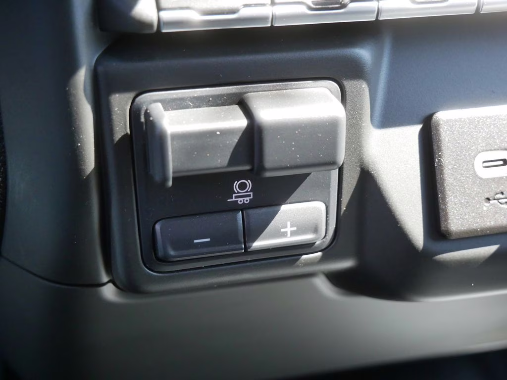 2025 Summit White Chevrolet Silverado 1500 WT 4X4 Truck