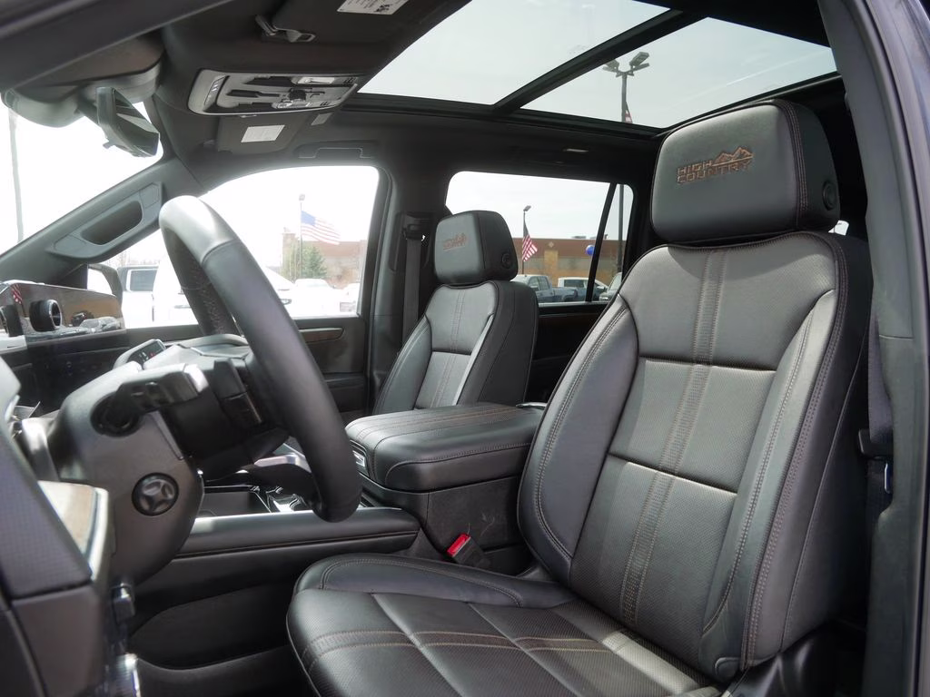 2025 Black Chevrolet Suburban High Country 4X4 SUV
