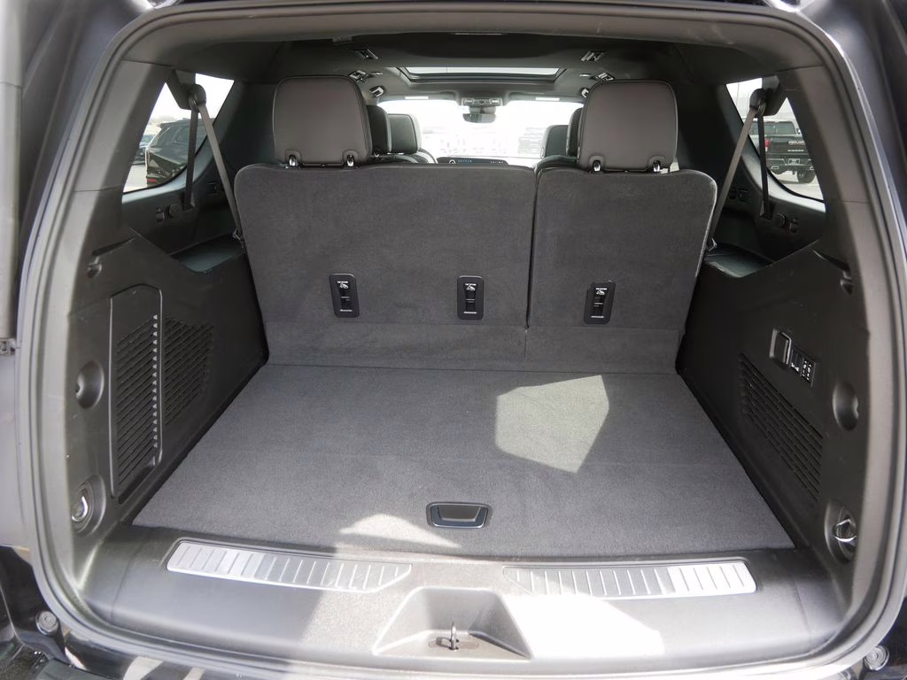 2025 Black Chevrolet Suburban High Country 4X4 SUV