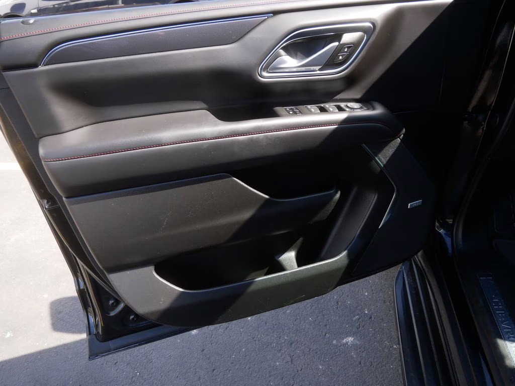 2024 Black Chevrolet Suburban RST 4X4 SUV