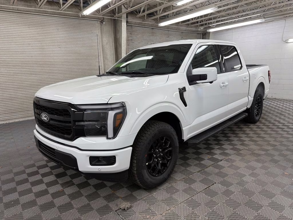 2026 OXFORD WHITE Ford F-150 Lariat RWD Truck