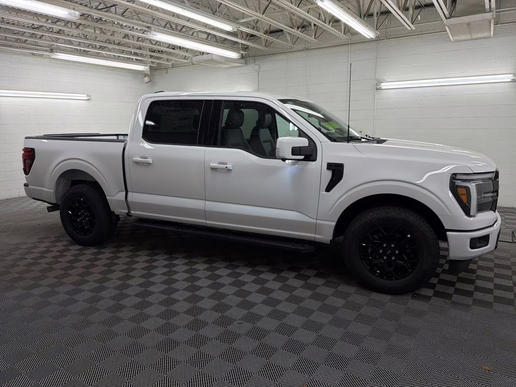 2026 OXFORD WHITE Ford F-150 Lariat RWD Truck