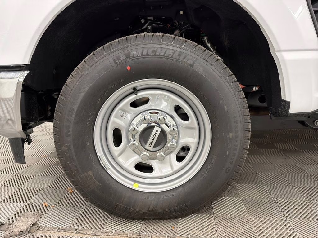 2026 OXFORD WHITE Ford Super Duty F-250 SRW XL RWD Truck