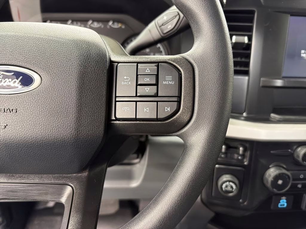 2026 OXFORD WHITE Ford Super Duty F-250 SRW XL RWD Truck