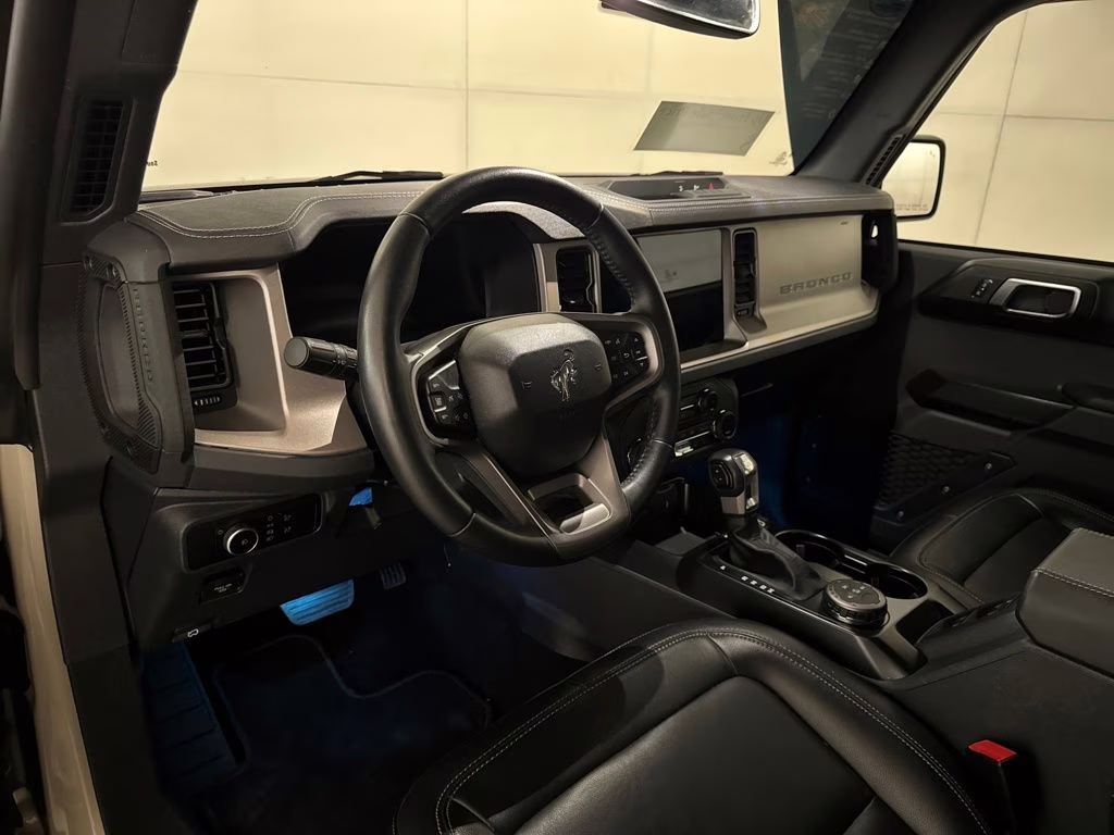 2025 Desert Sand Ford Bronco Outer Banks 4X4 SUV