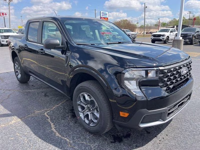 2026 Shadow Black Ford Maverick XLT FWD Truck