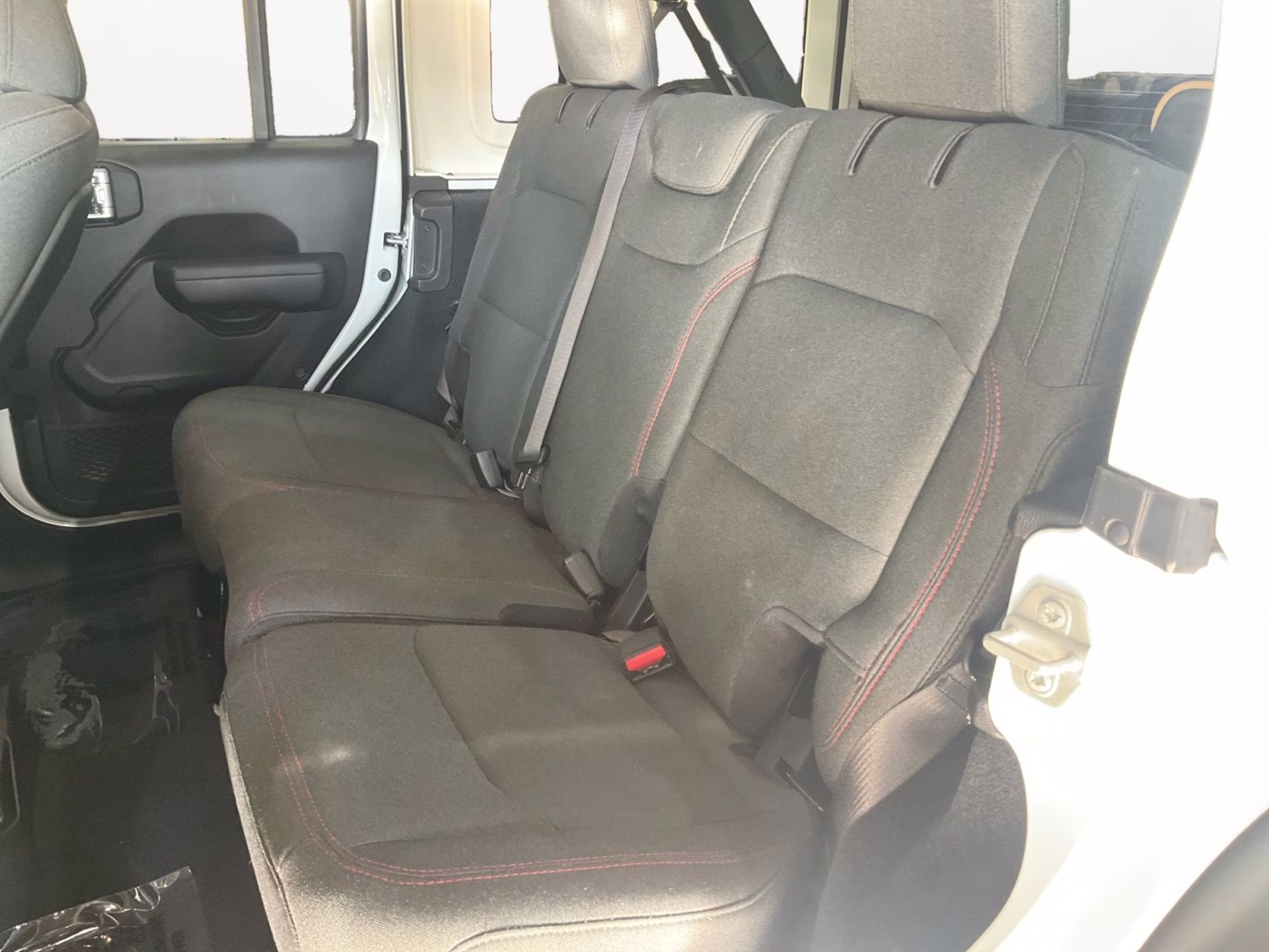 2024 Bright White Clearcoat Jeep Wrangler Rubicon 4X4 SUV