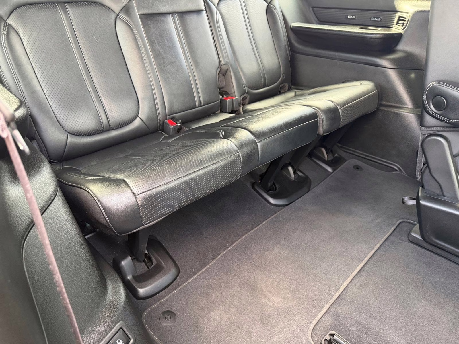 2024 Diamond Black Crystal Pearlcoat Jeep Wagoneer Series II 4X4 SUV