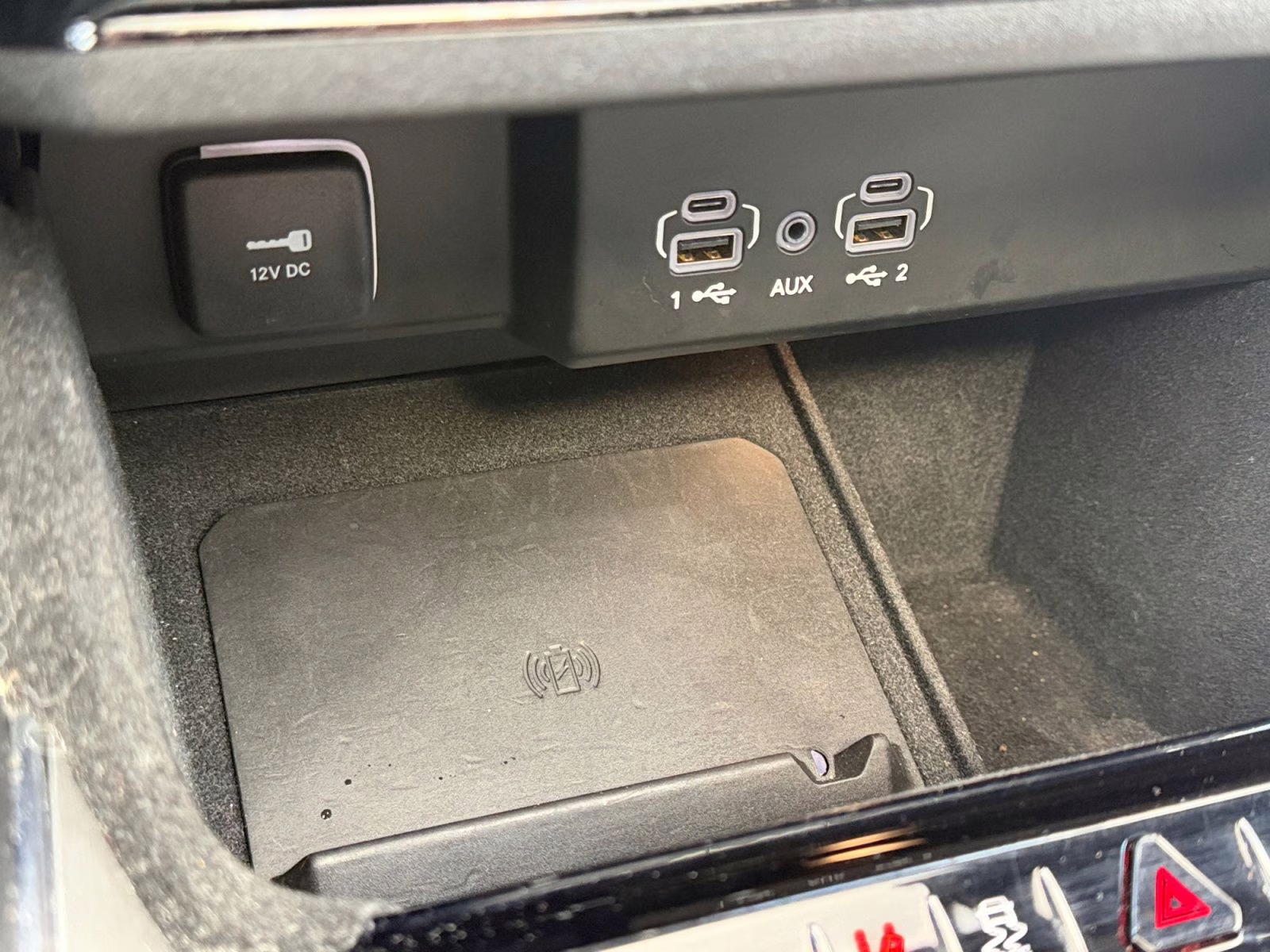 2024 Diamond Black Crystal Pearlcoat Jeep Wagoneer Series II 4X4 SUV