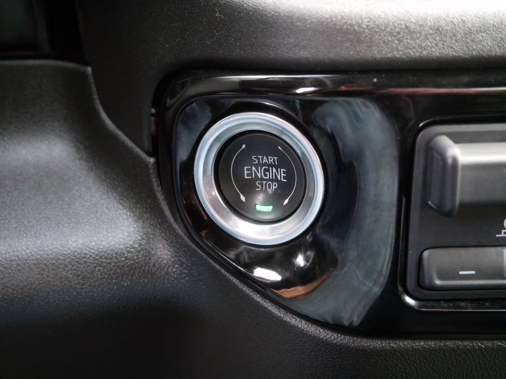 2025 Summit White Chevrolet Silverado 2500HD LT 4X4 Truck