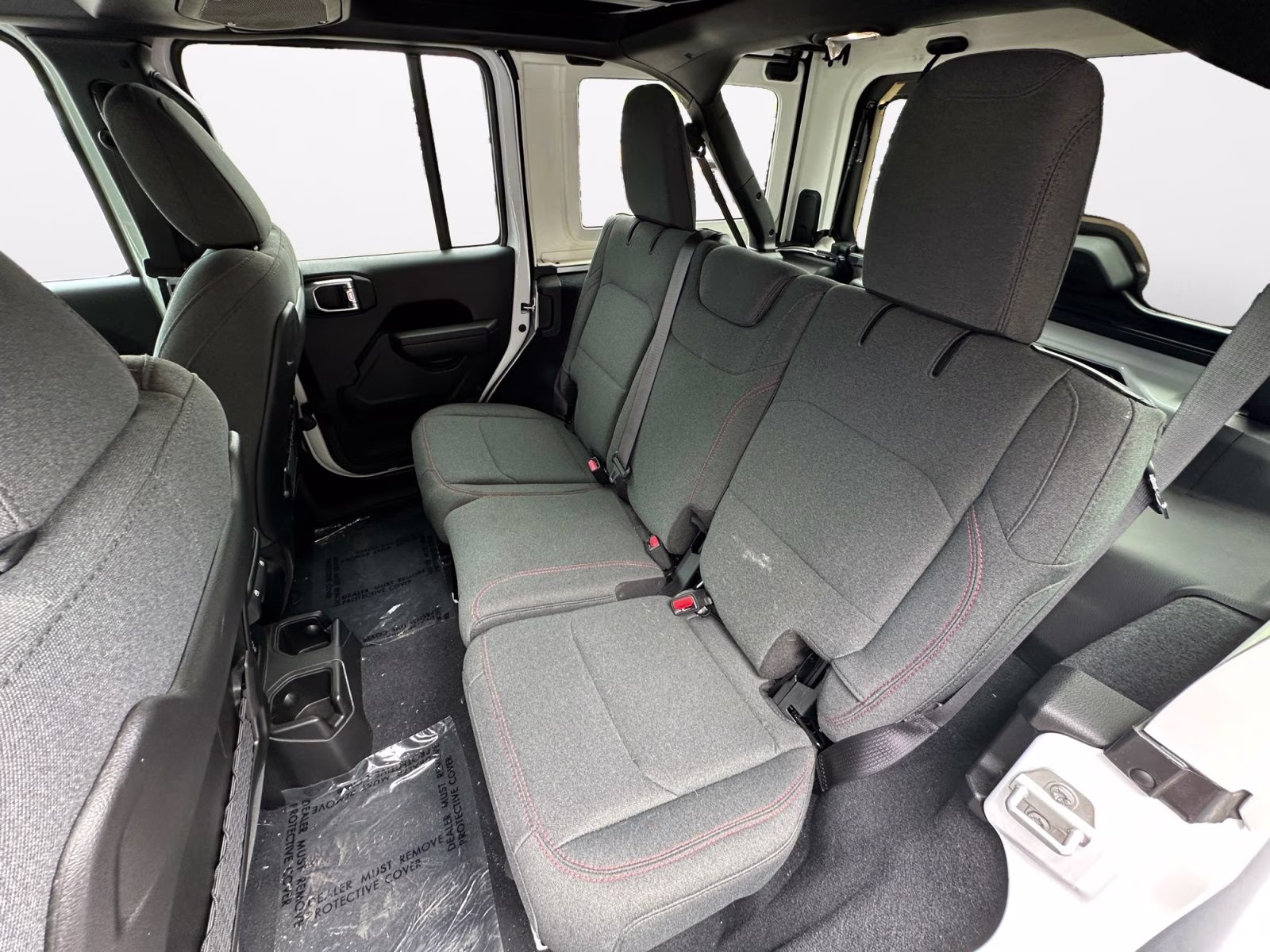 2024 Bright White Clearcoat Jeep Wrangler Rubicon 4X4 SUV