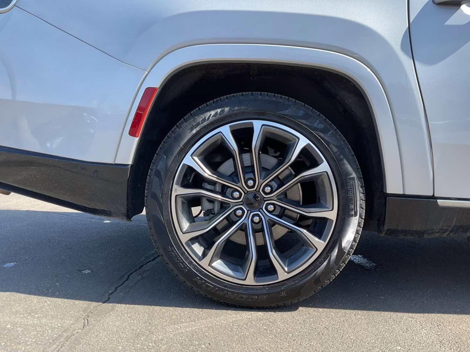 2025 Silver Zynith Jeep Grand Wagoneer L Series III 4X4 SUV