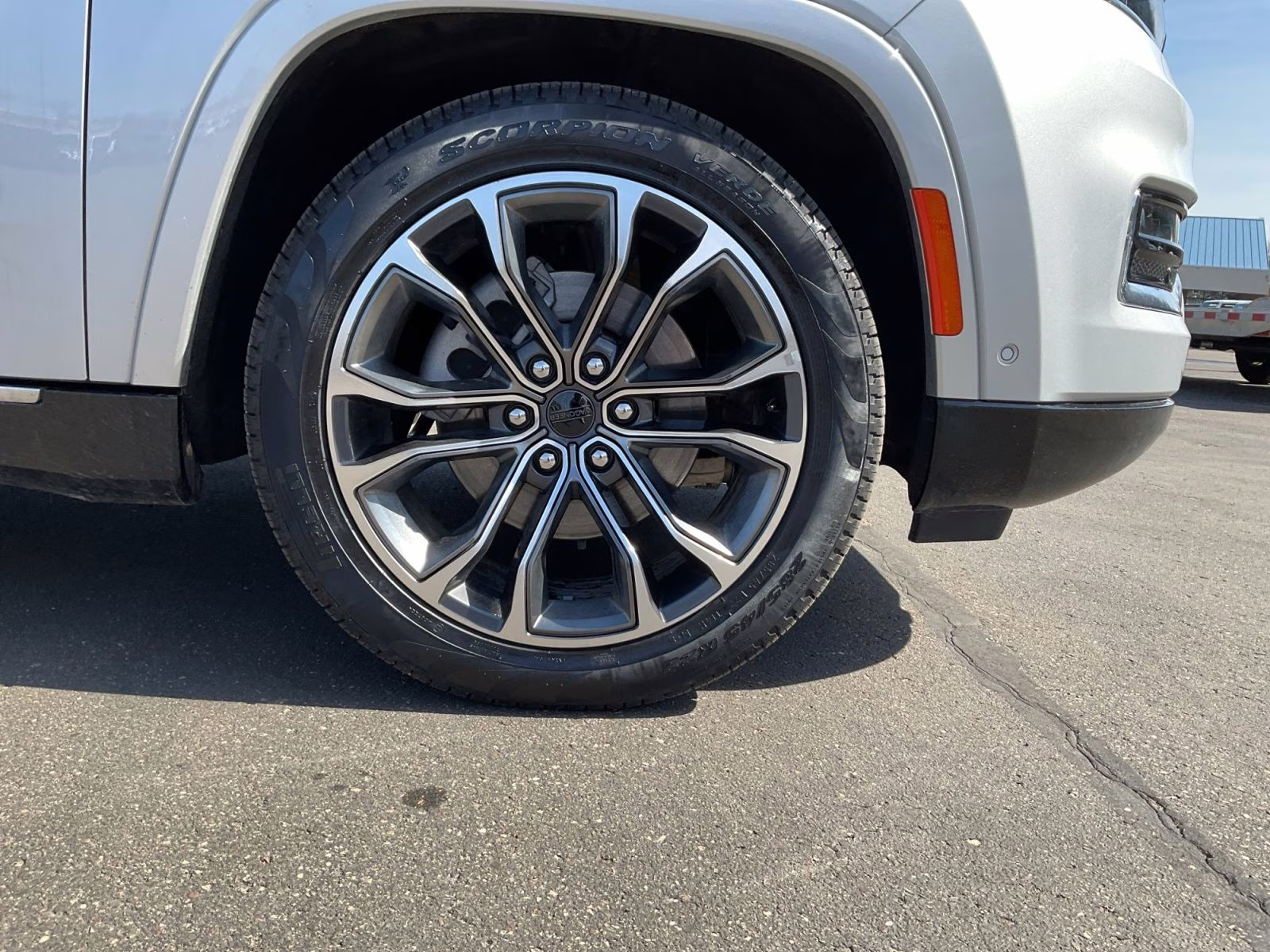 2025 Silver Zynith Jeep Grand Wagoneer L Series III 4X4 SUV