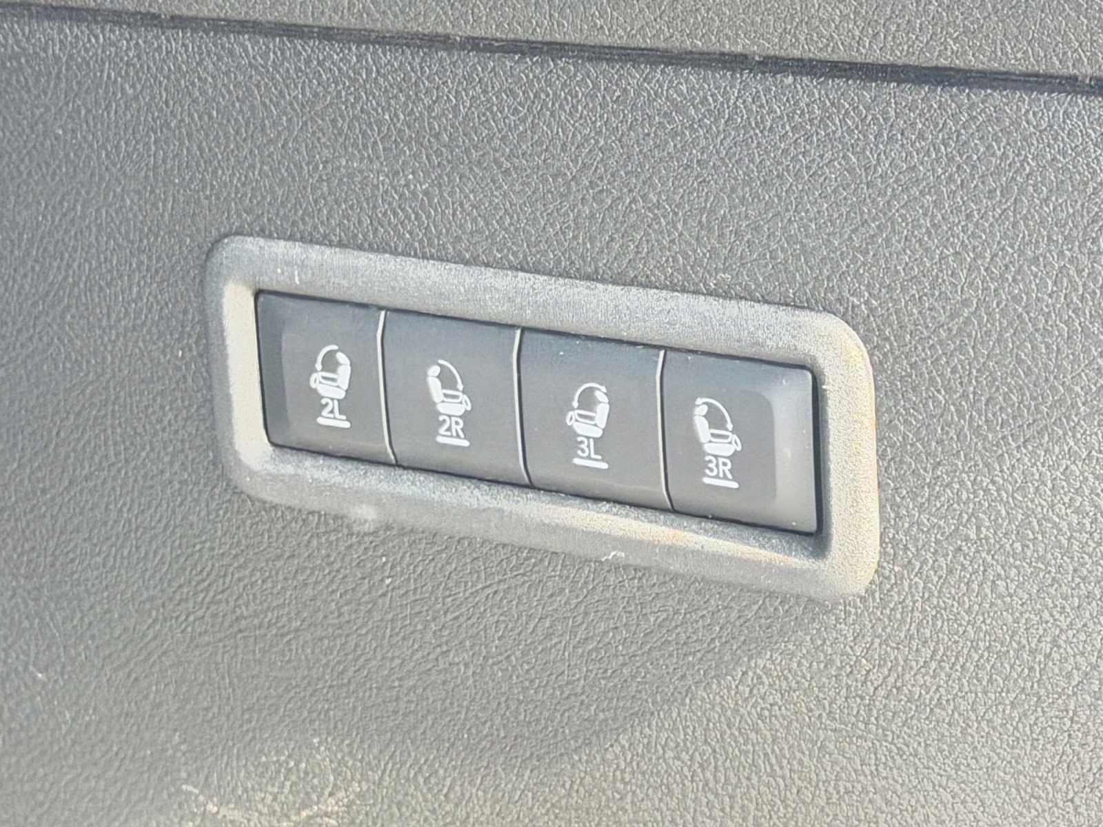 2024 Diamond Black Crystal Pearlcoat Jeep Wagoneer Series II 4X4 SUV