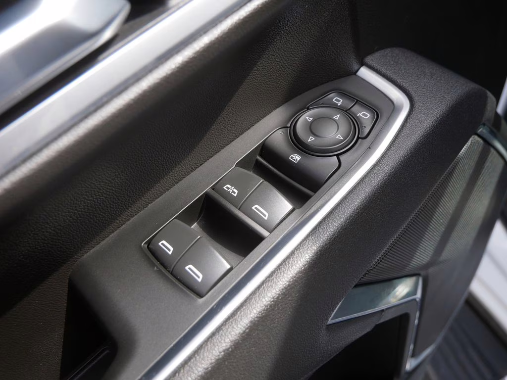 2025 Summit White Chevrolet Silverado 2500HD LT 4X4 Truck