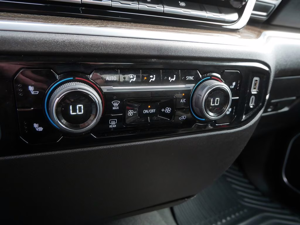 2025 Summit White Chevrolet Silverado 2500HD LT 4X4 Truck