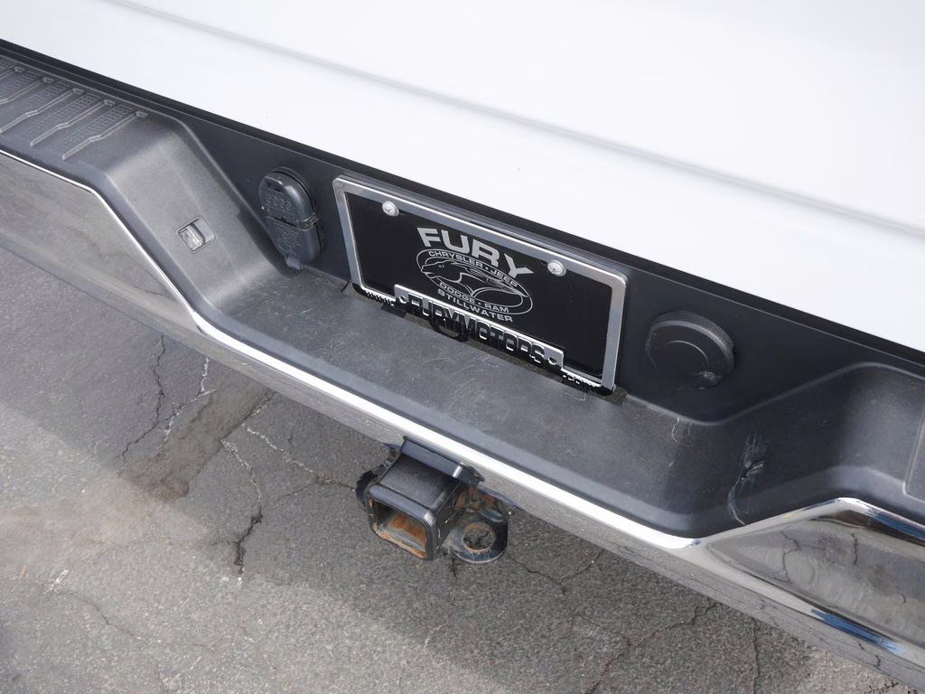 2025 Summit White Chevrolet Silverado 2500HD LT 4X4 Truck