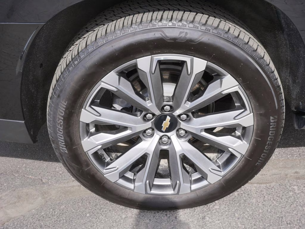 2025 Black Chevrolet Suburban High Country 4X4 SUV