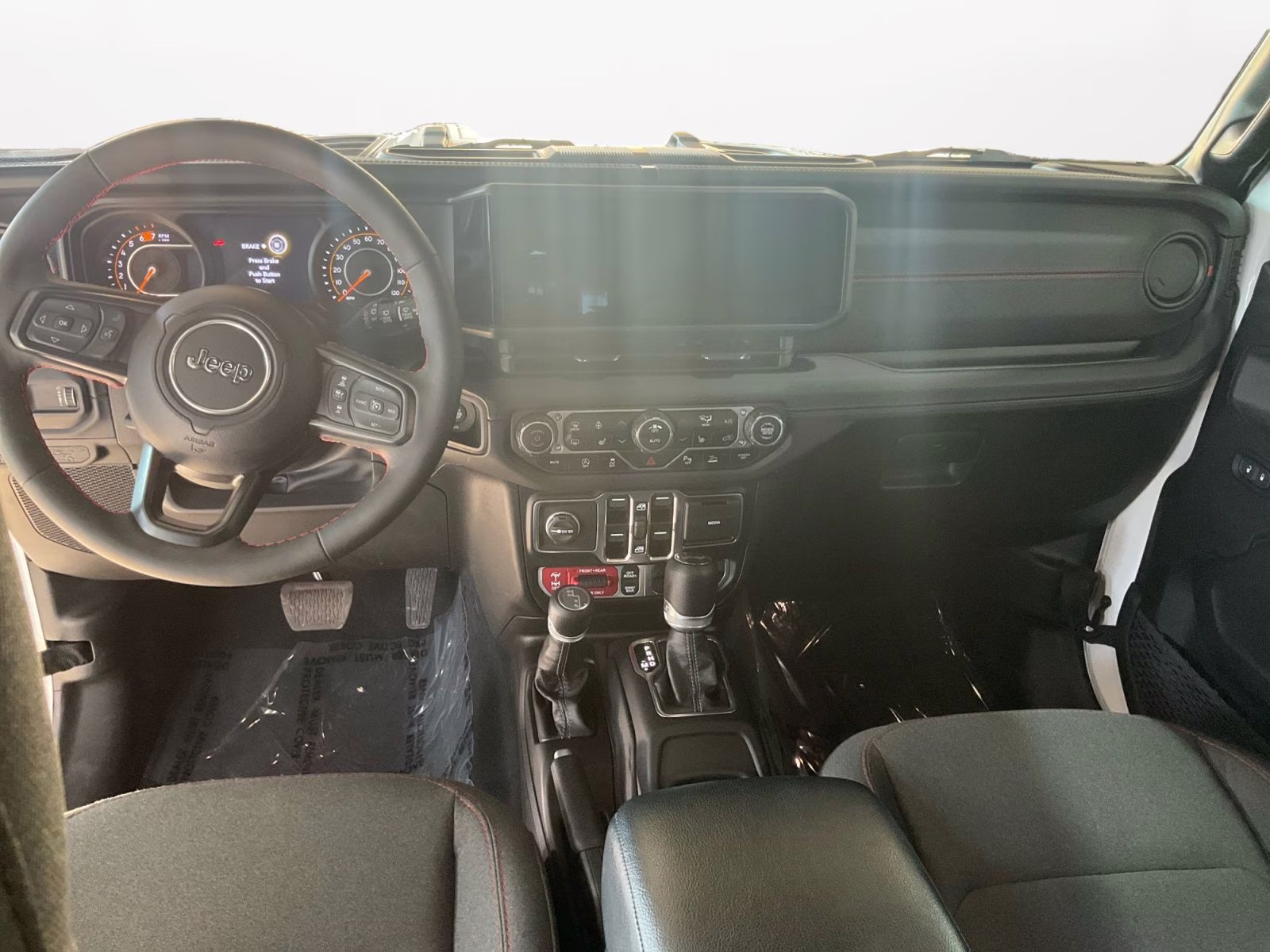 2024 Bright White Clearcoat Jeep Wrangler Rubicon 4X4 SUV