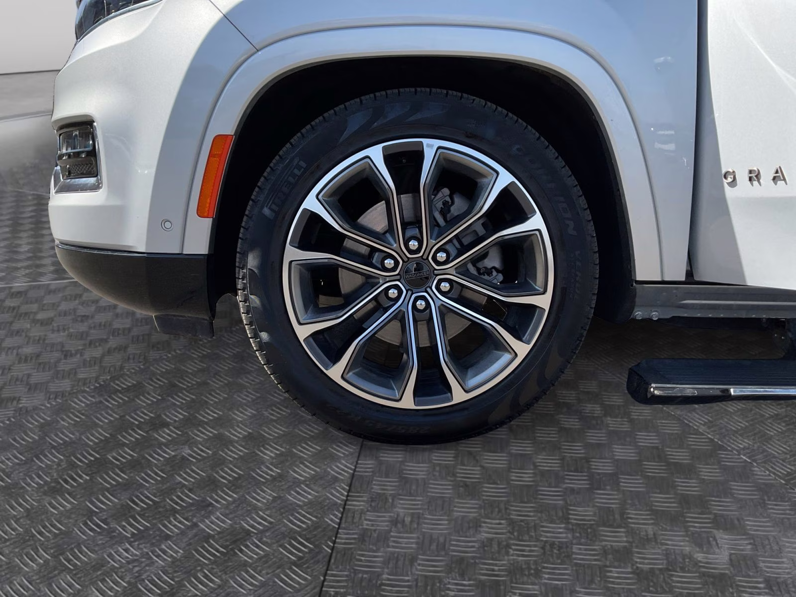 2025 Silver Zynith Jeep Grand Wagoneer L Series III 4X4 SUV