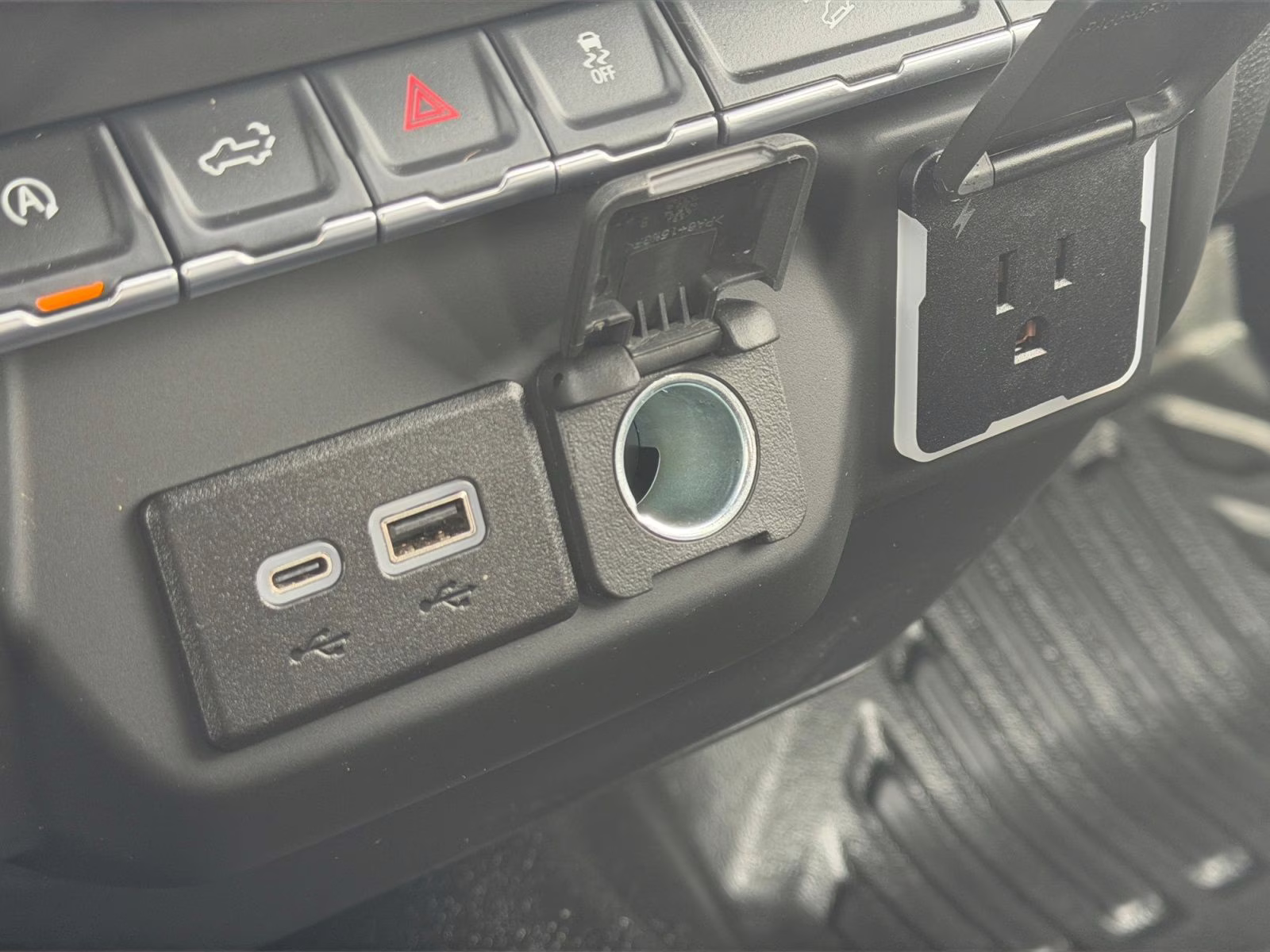 2025 Summit White Chevrolet Silverado 1500 WT 4X4 Truck