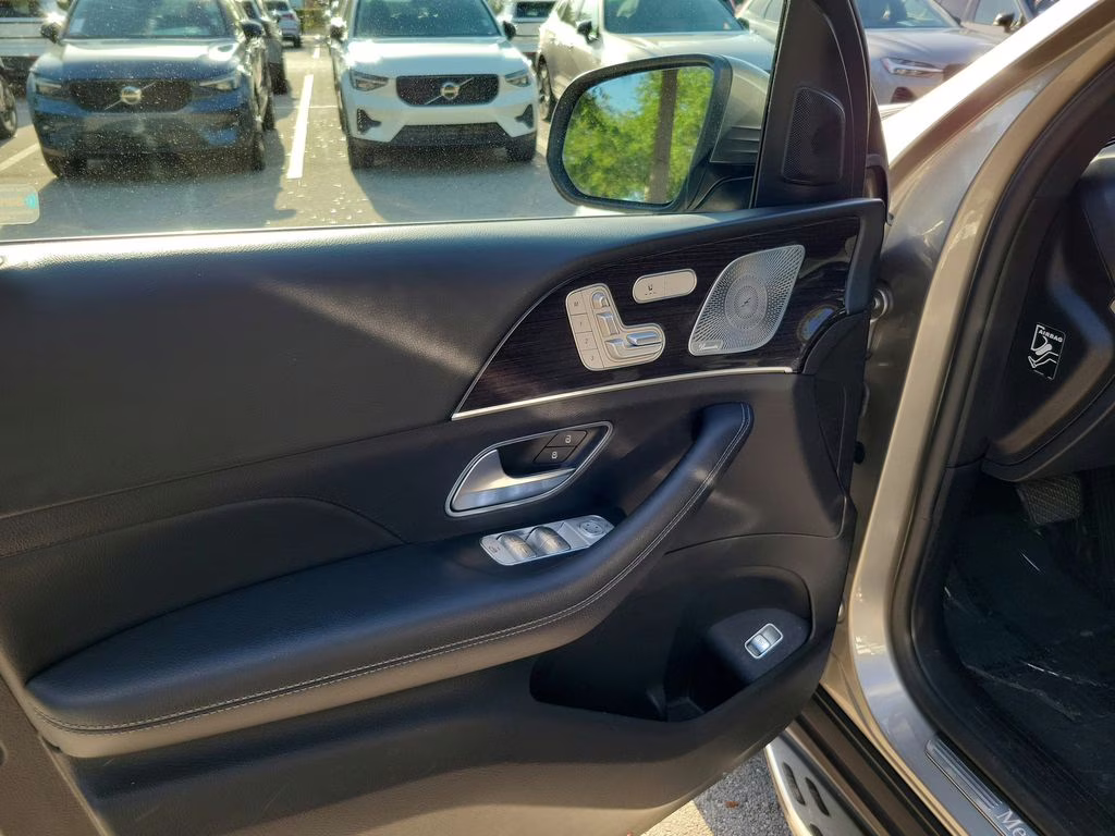2020 Mojave Silver Metallic Mercedes-Benz GLE SUV GLE350 4MATIC AWD SUV