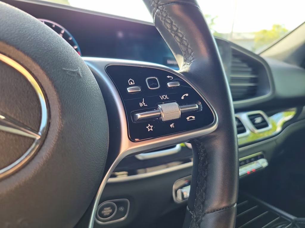 2020 Mojave Silver Metallic Mercedes-Benz GLE SUV GLE350 4MATIC AWD SUV