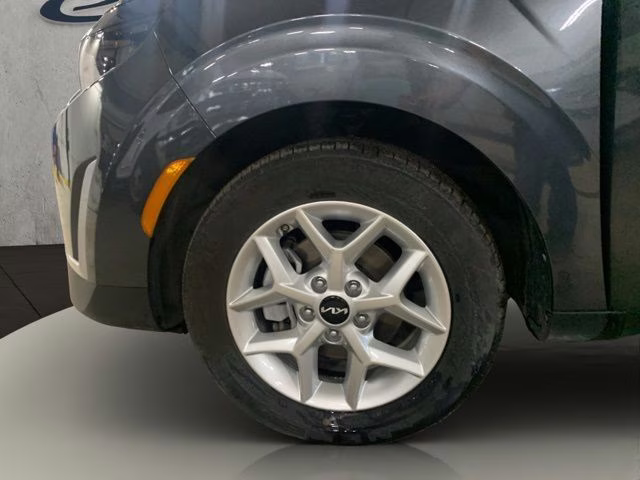 2023 Gravity Gray Kia Soul LX FWD Hatchback