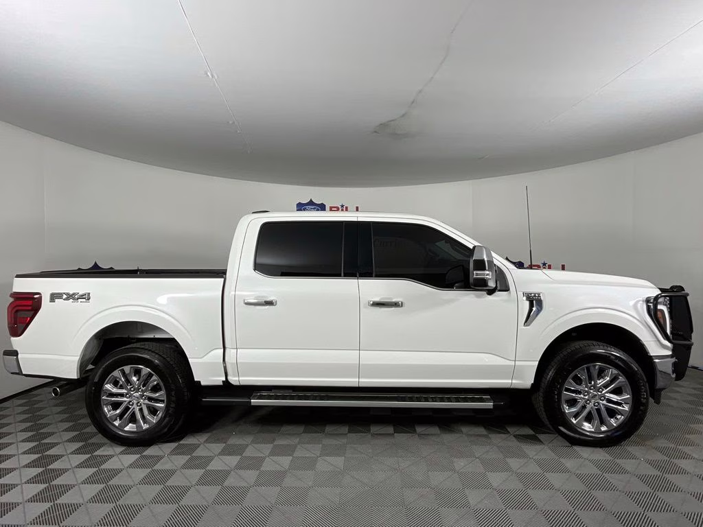 2024 White Metallic Ford F-150 Lariat 4X4 Truck