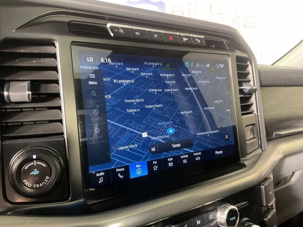 2024 White Metallic Ford F-150 Lariat 4X4 Truck