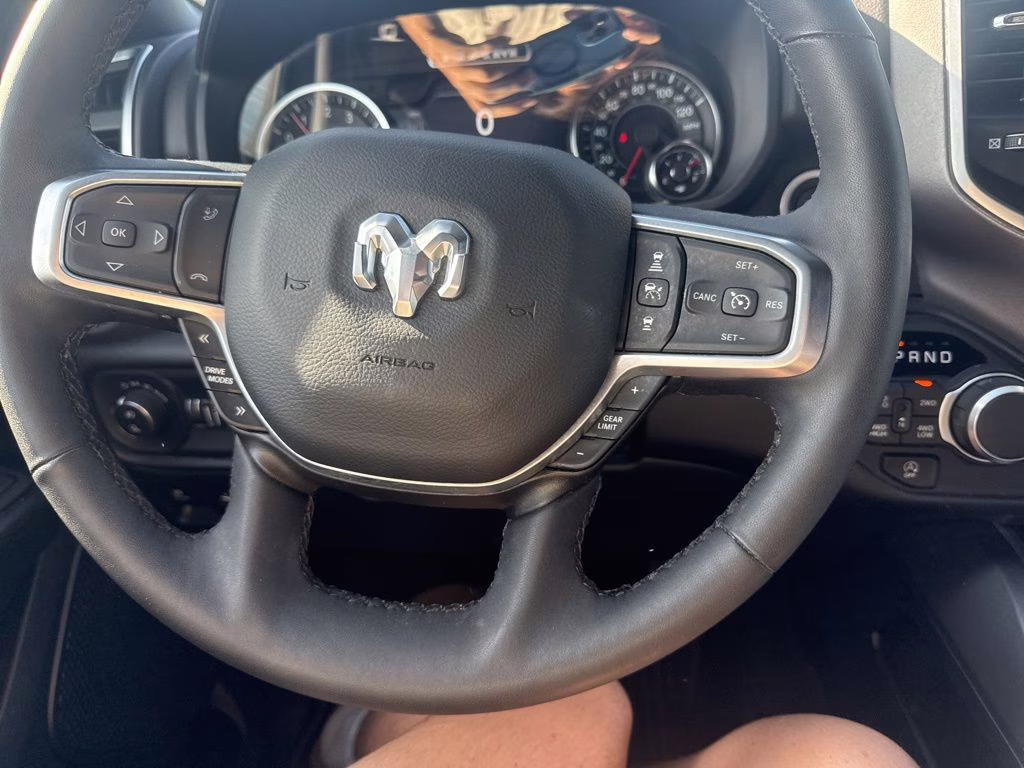 2025 Diamond Black Crystal Pearlcoat Ram 1500 Big Horn 4X4 Truck