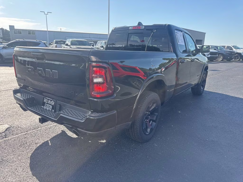 2025 Diamond Black Crystal Pearlcoat Ram 1500 Big Horn 4X4 Truck