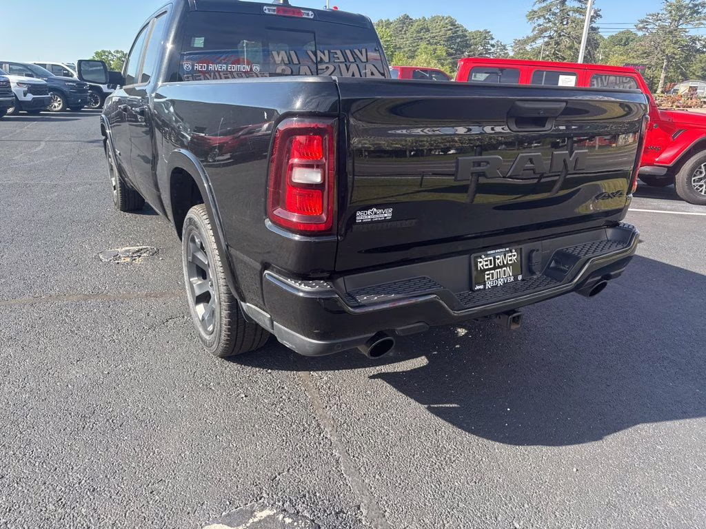 2025 Diamond Black Crystal Pearlcoat Ram 1500 Big Horn 4X4 Truck