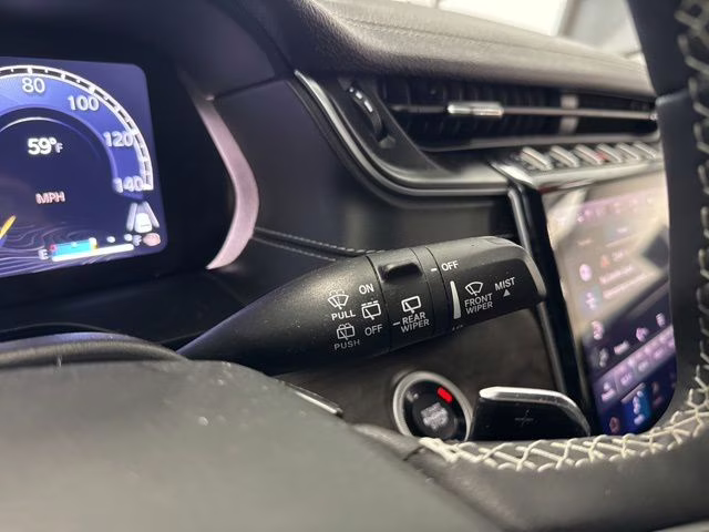 2023 Bright White Clearcoat Jeep Grand Cherokee Limited 4X4 SUV