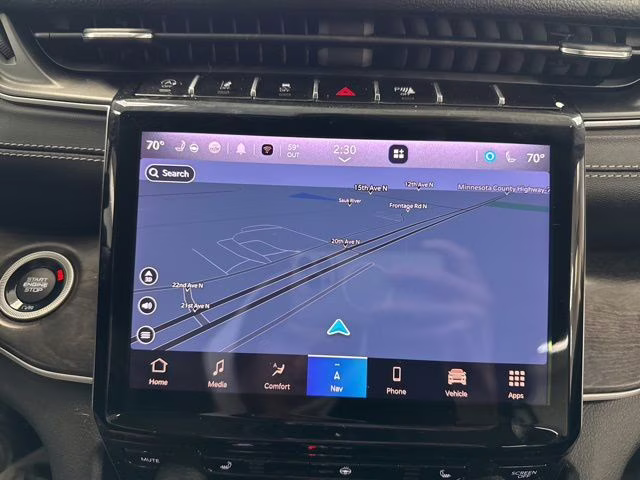 2023 Bright White Clearcoat Jeep Grand Cherokee Limited 4X4 SUV