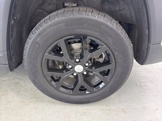 2023 Bright White Clearcoat Jeep Grand Cherokee Limited 4X4 SUV