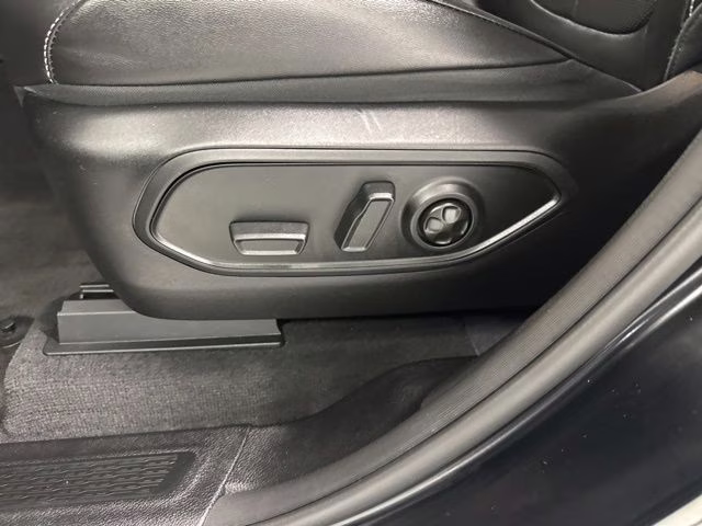 2023 Diamond Black Crystal Pearlcoat Jeep Grand Cherokee 4xe 4X4 SUV