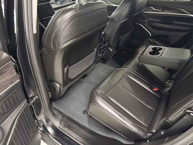 2023 Diamond Black Crystal Pearlcoat Jeep Grand Cherokee 4xe 4X4 SUV