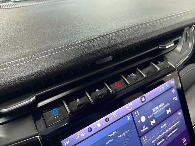 2023 Diamond Black Crystal Pearlcoat Jeep Grand Cherokee 4xe 4X4 SUV