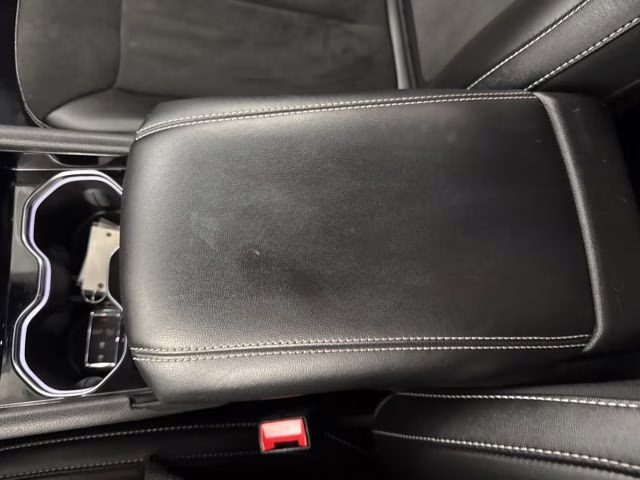 2023 Diamond Black Crystal Pearlcoat Jeep Grand Cherokee L Altitude 4X4 SUV