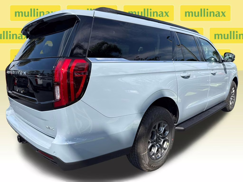 2026 Glacier Gray Metallic Tri-Coat Ford Expedition Max Active RWD SUV