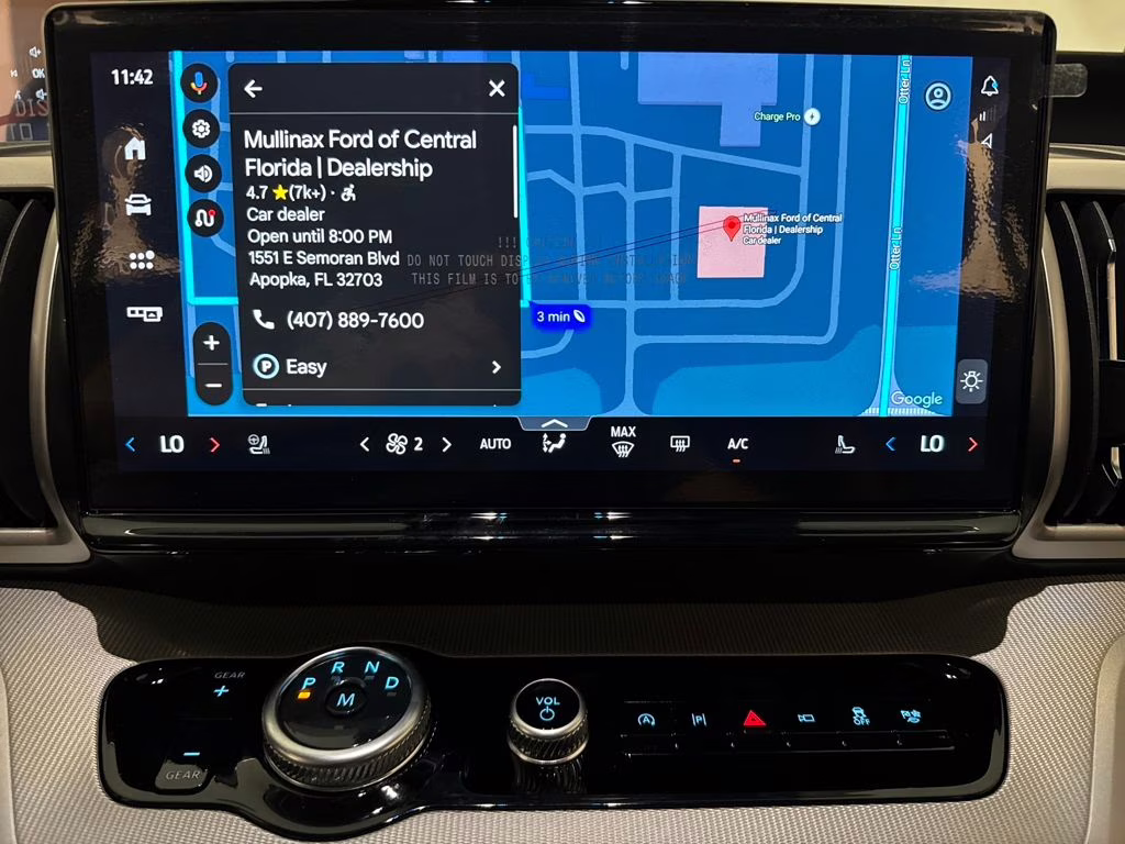 2026 Space Silver Metallic Ford Expedition Active RWD SUV