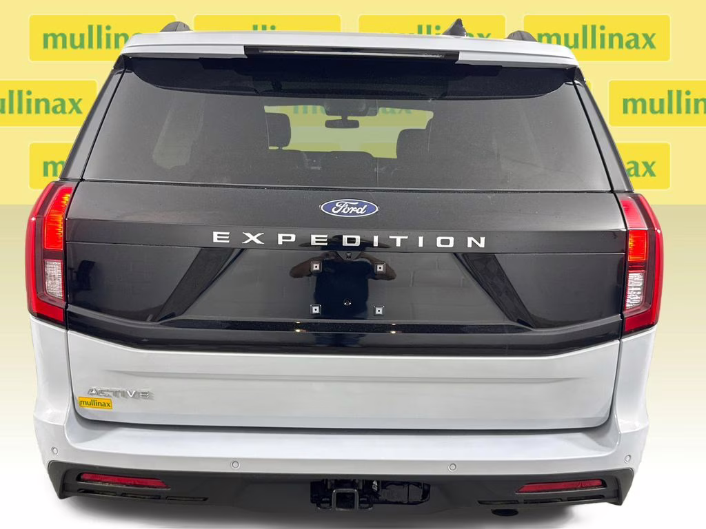 2026 Space Silver Metallic Ford Expedition Active RWD SUV