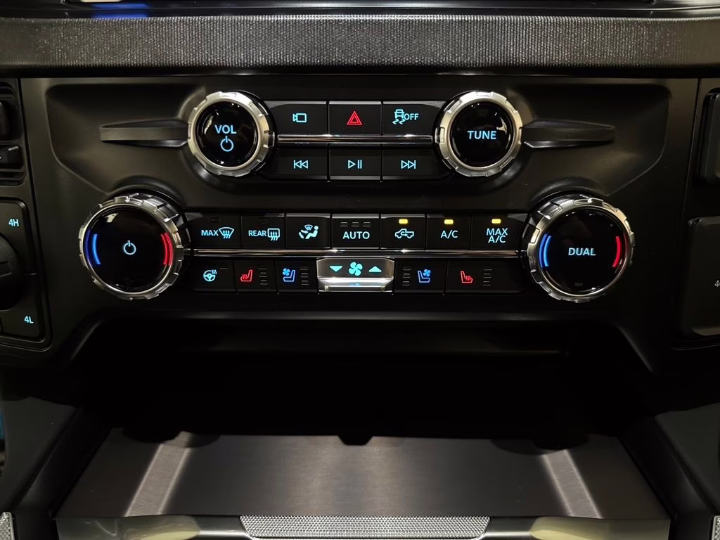 2026 Agate Black Metallic Ford Super Duty F-250 SRW Platinum 4X4 Truck