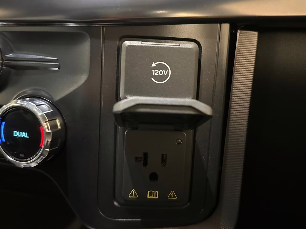 2026 Avalanche Ford F-150 Platinum 4X4 Truck