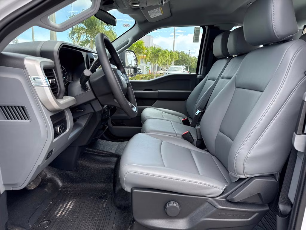 2026 Oxford White Ford Super Duty F-250 SRW XL RWD Truck