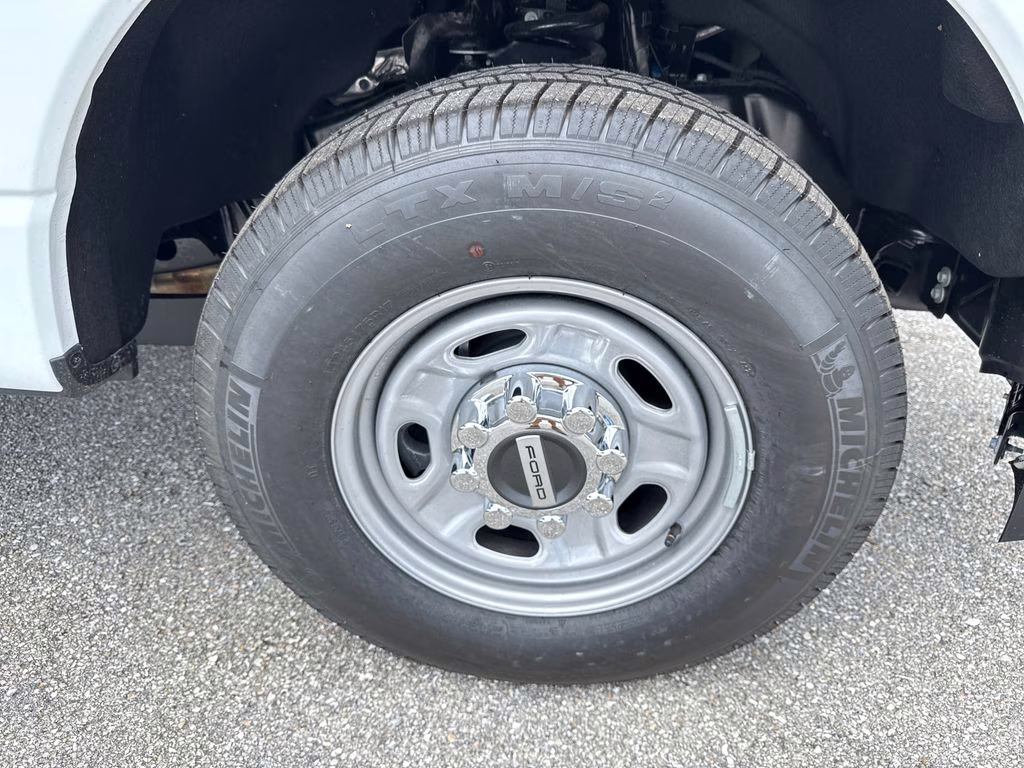 2026 Oxford White Ford Super Duty F-250 SRW XL RWD Truck