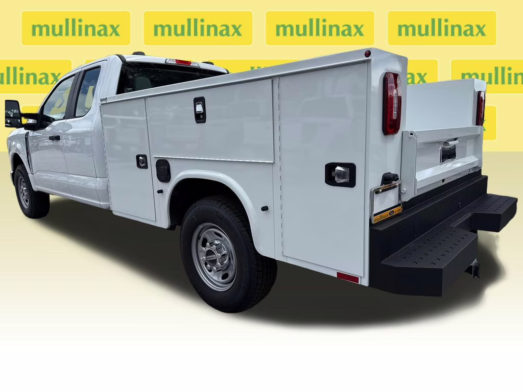 2026 Oxford White Ford Super Duty F-250 SRW XL RWD Truck