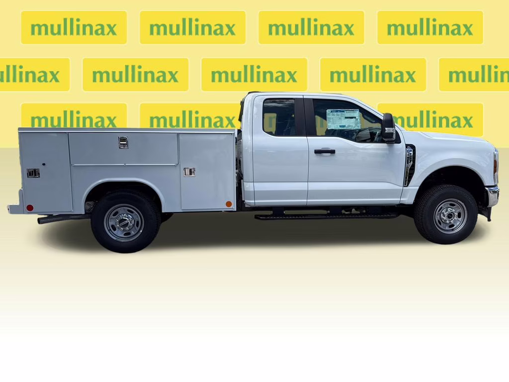 2026 Oxford White Ford Super Duty F-250 SRW XL 4X4 Truck