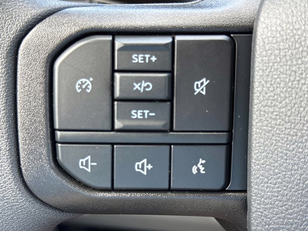 2026 Oxford White Ford Super Duty F-250 SRW XL 4X4 Truck